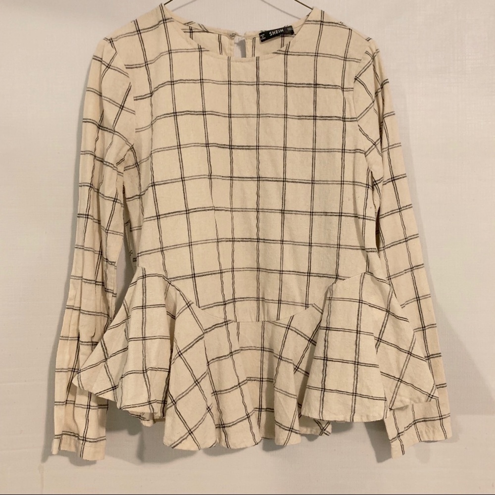 🎉HP🎉 Peplum Top